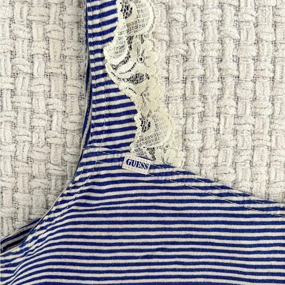 𝅺VINTAGE Guess Tank Top - Picture 4 of 5